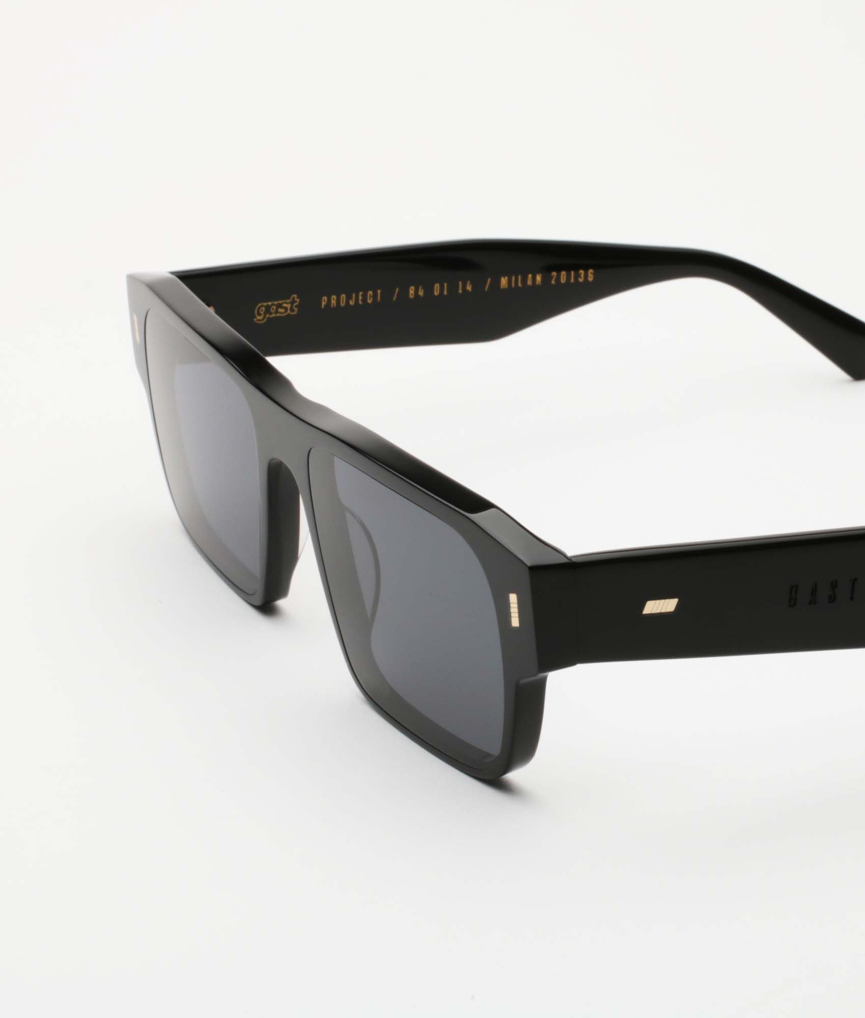 Gast | Piano / Black