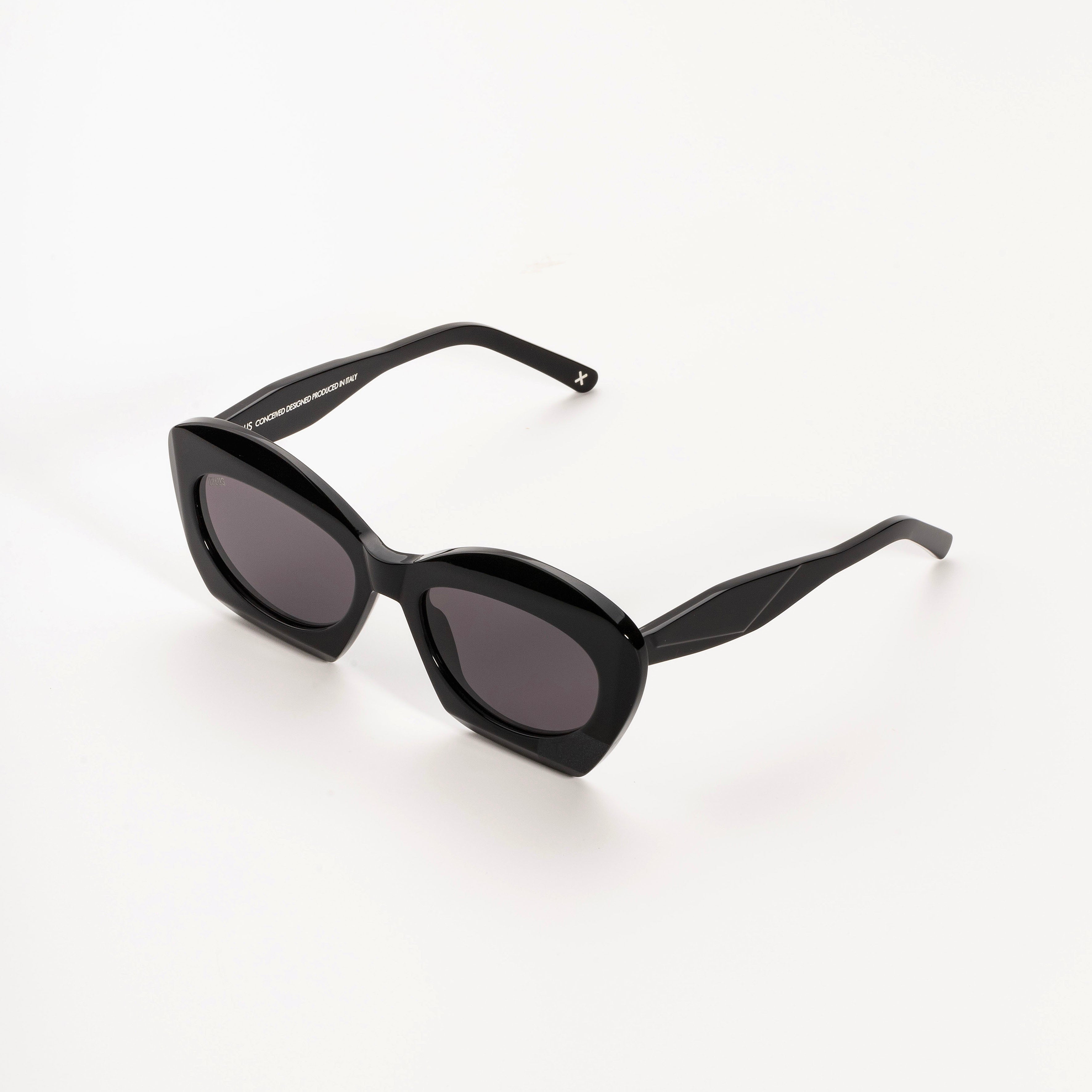 Jplus | Agre / Black