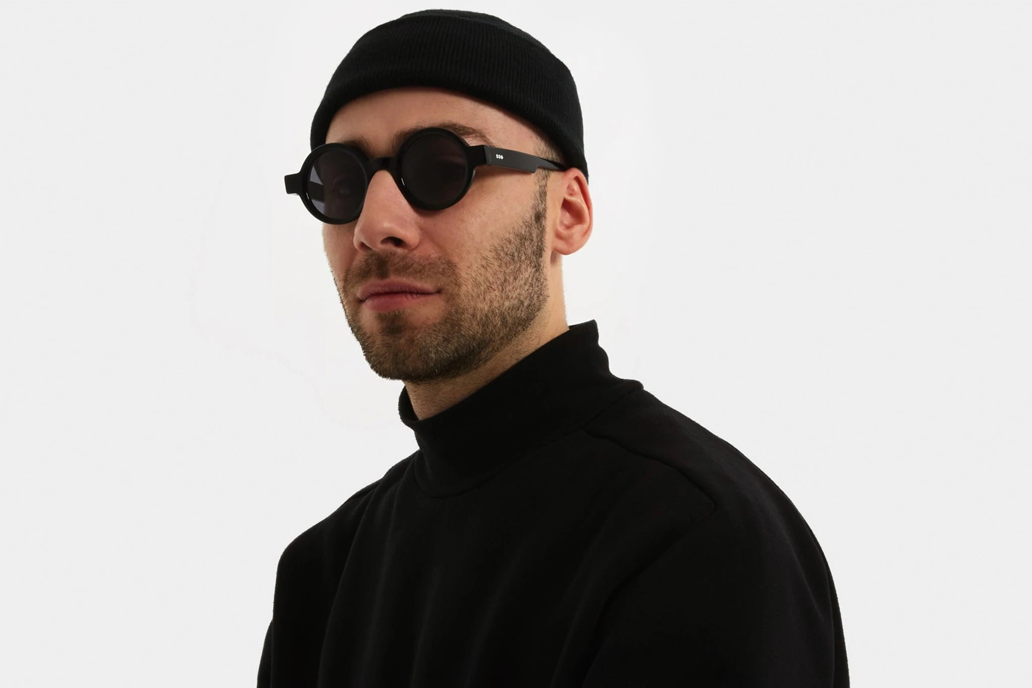 Komono | Adrian / Black