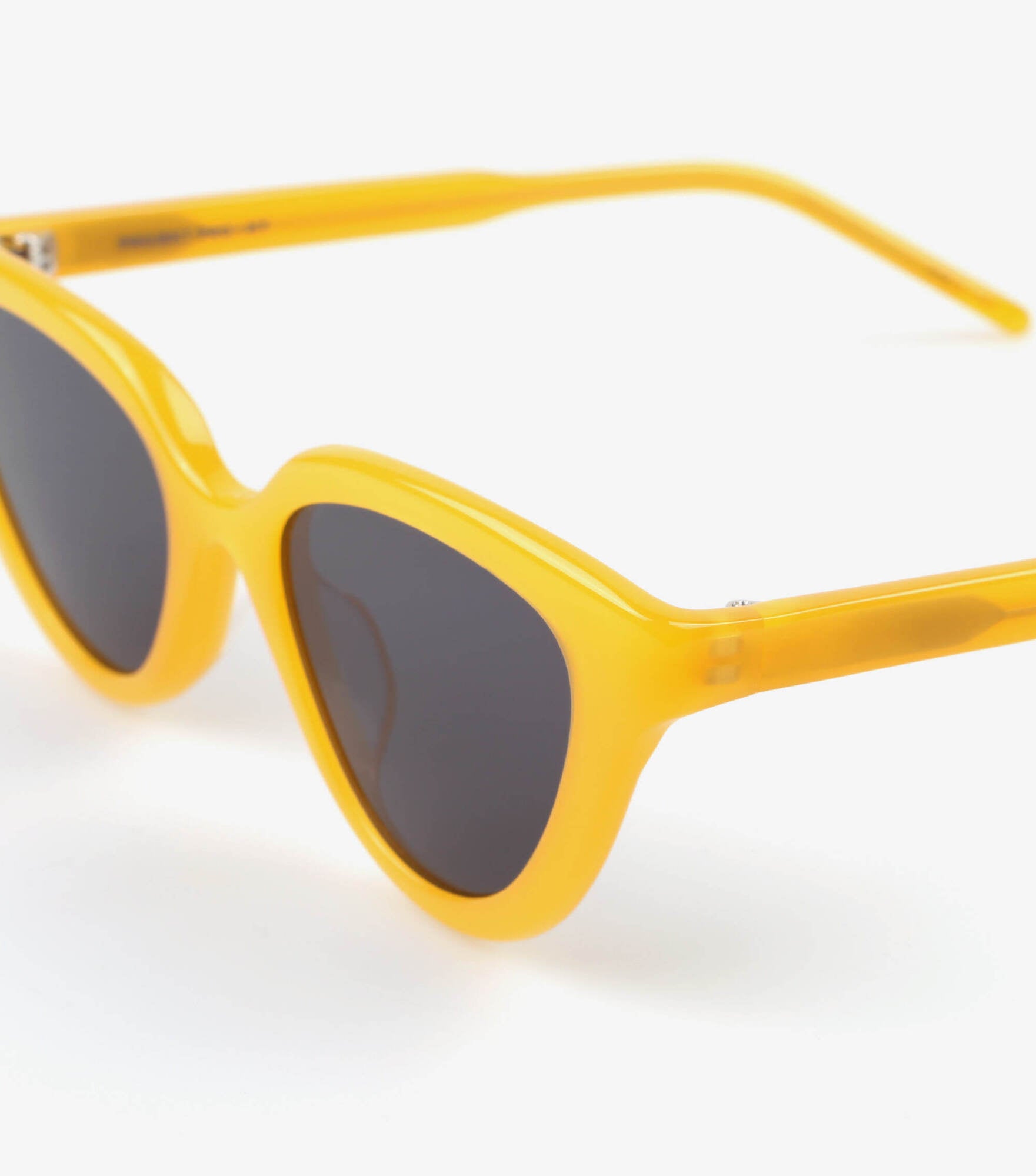 Projekt Produkt | GE-CC1 / Yellow