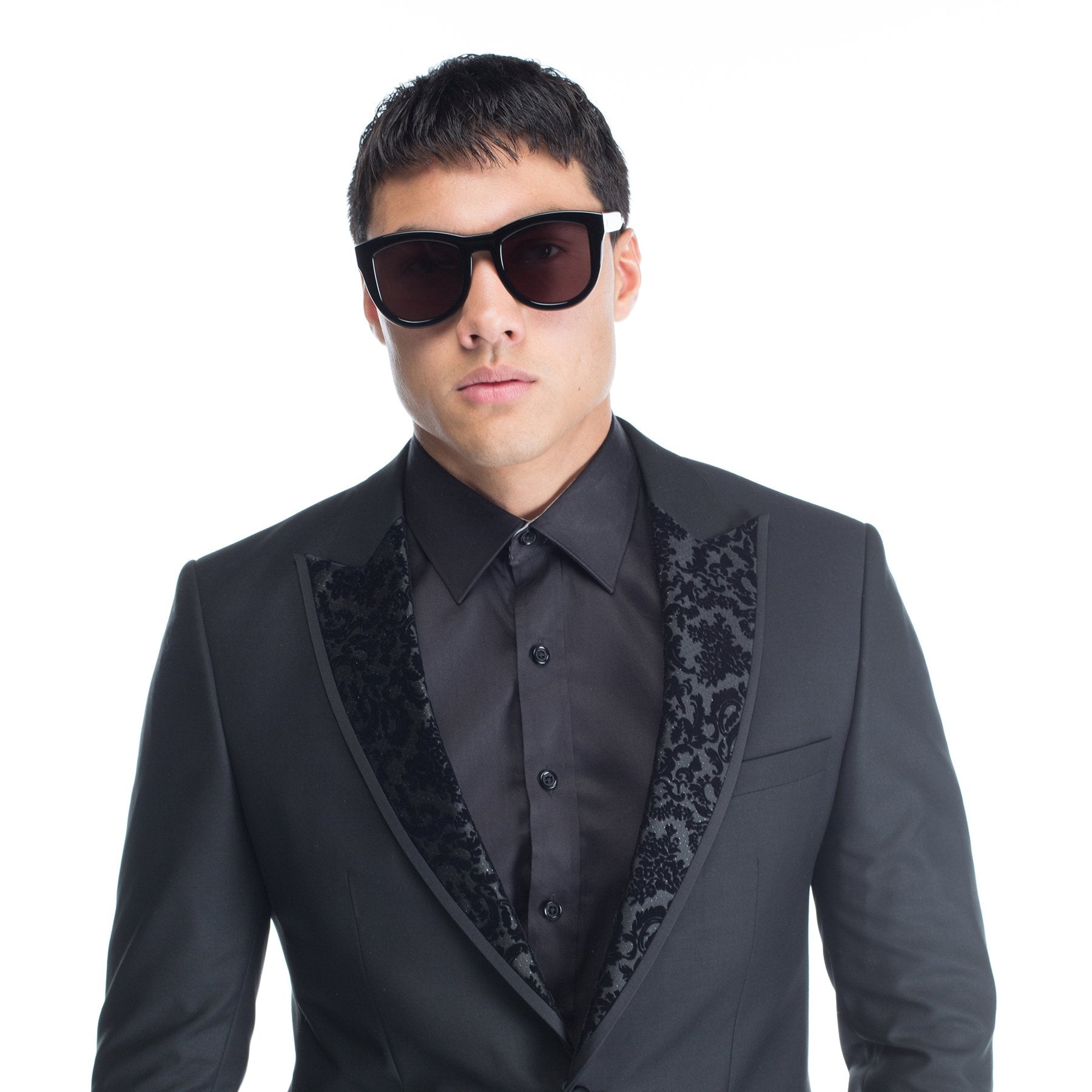 Valley | Trachea / Gloss Black - Black Gradient Lens