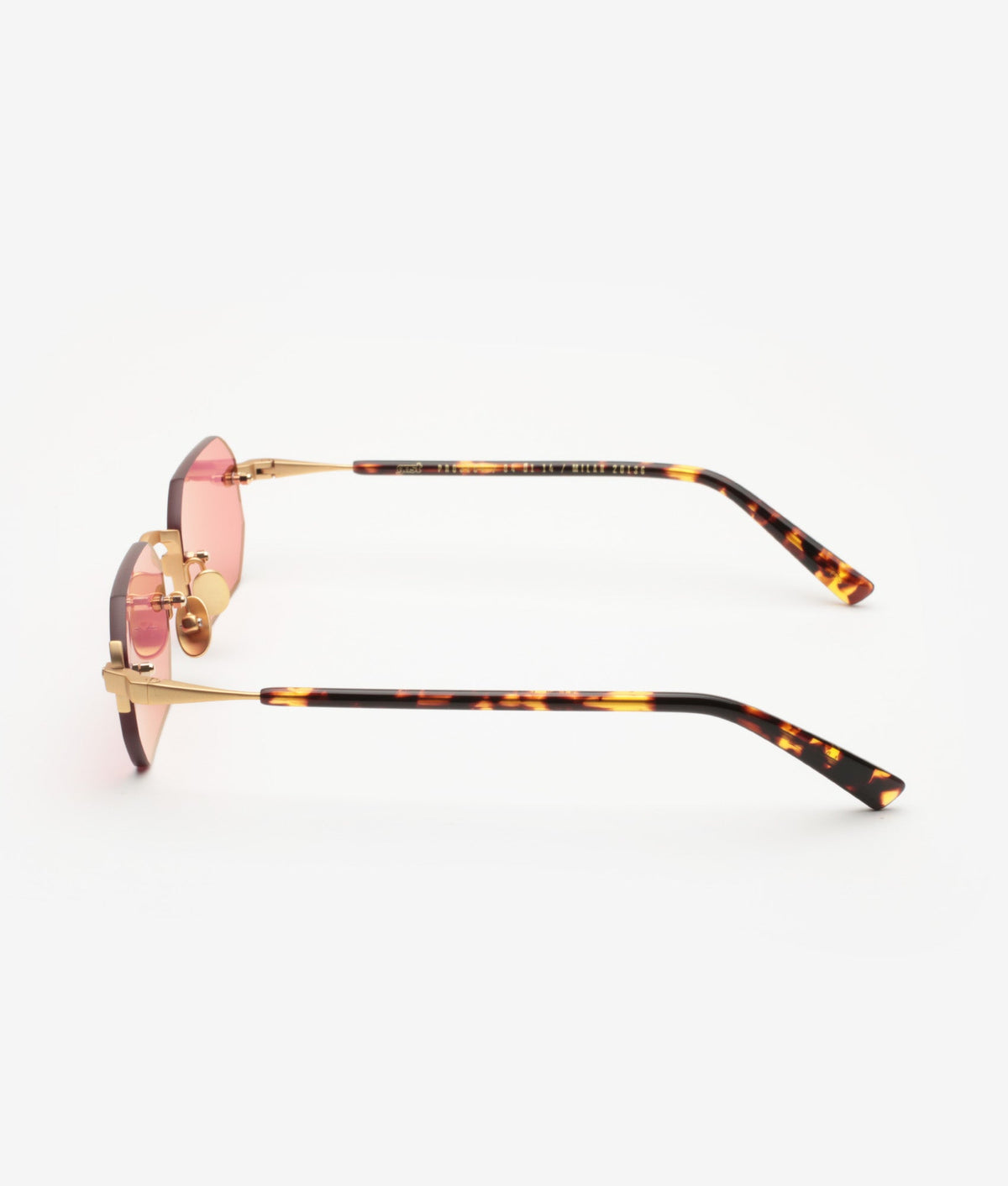 Gast | Axion / Matte Gold