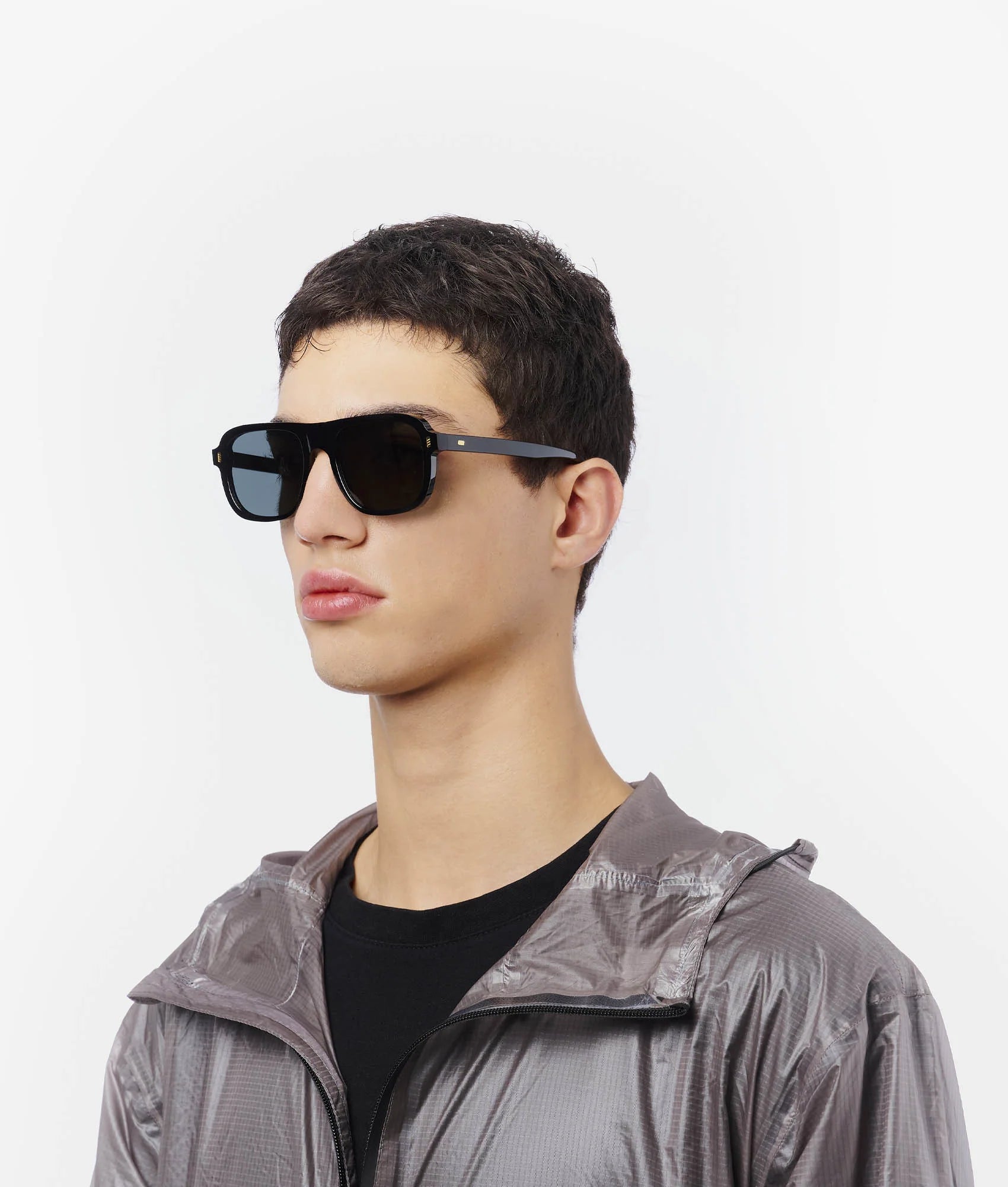 Gast | Syntra / Black