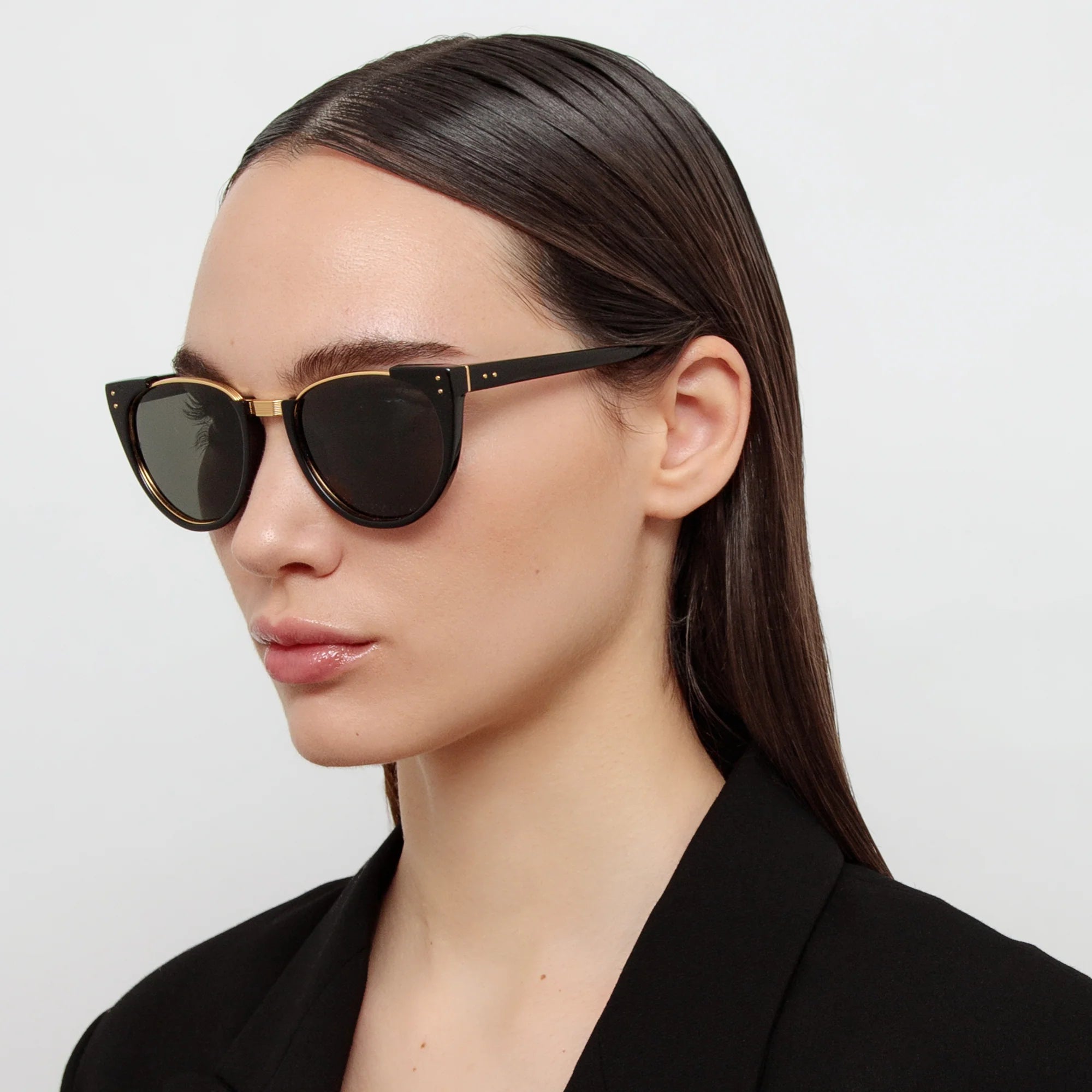 Linda Farrow | Iris / Black