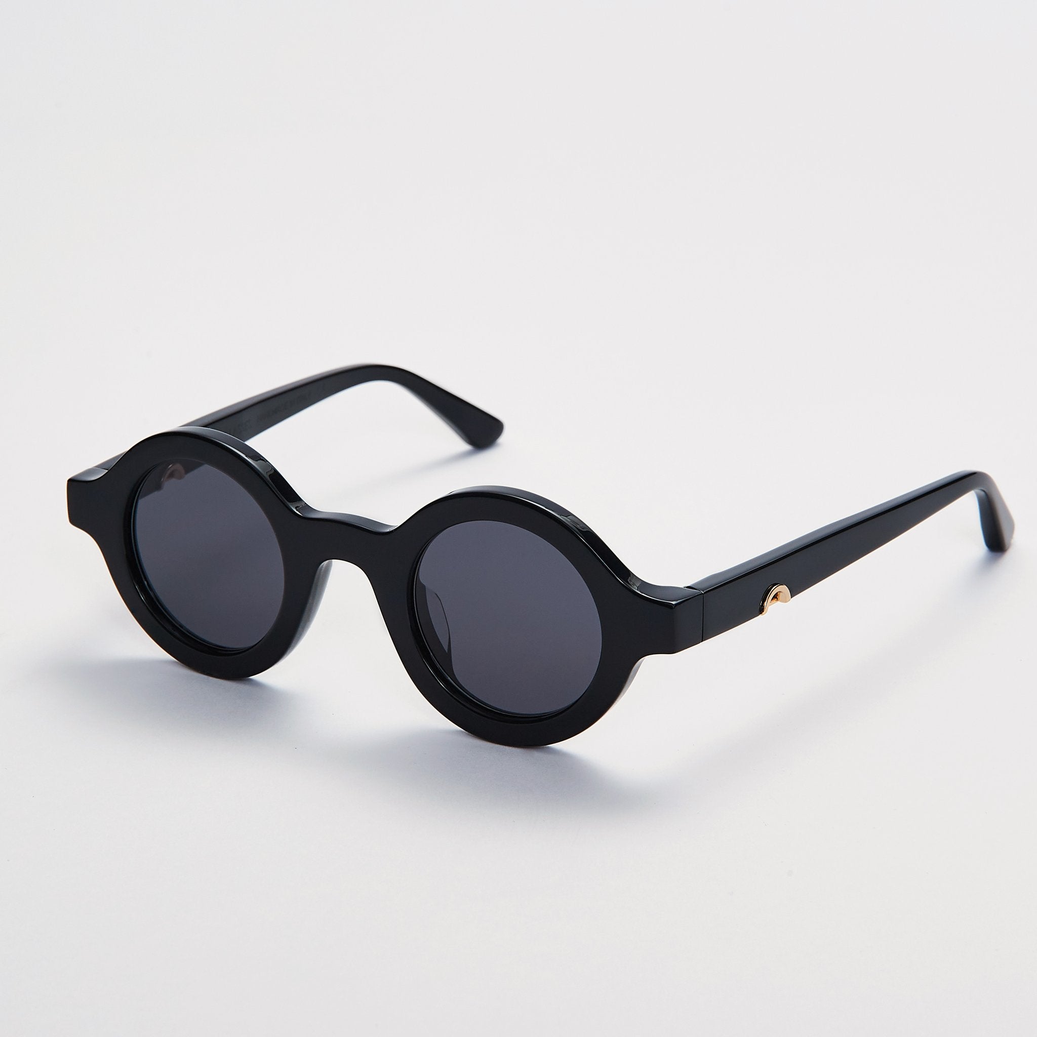Huma | H021 / Black