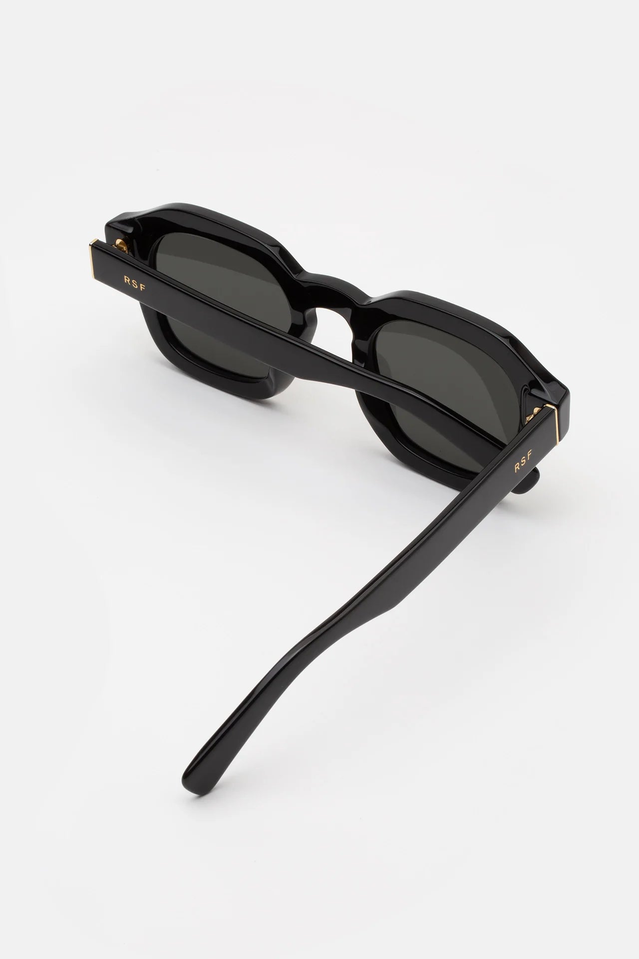 RSF | Saluto / Black