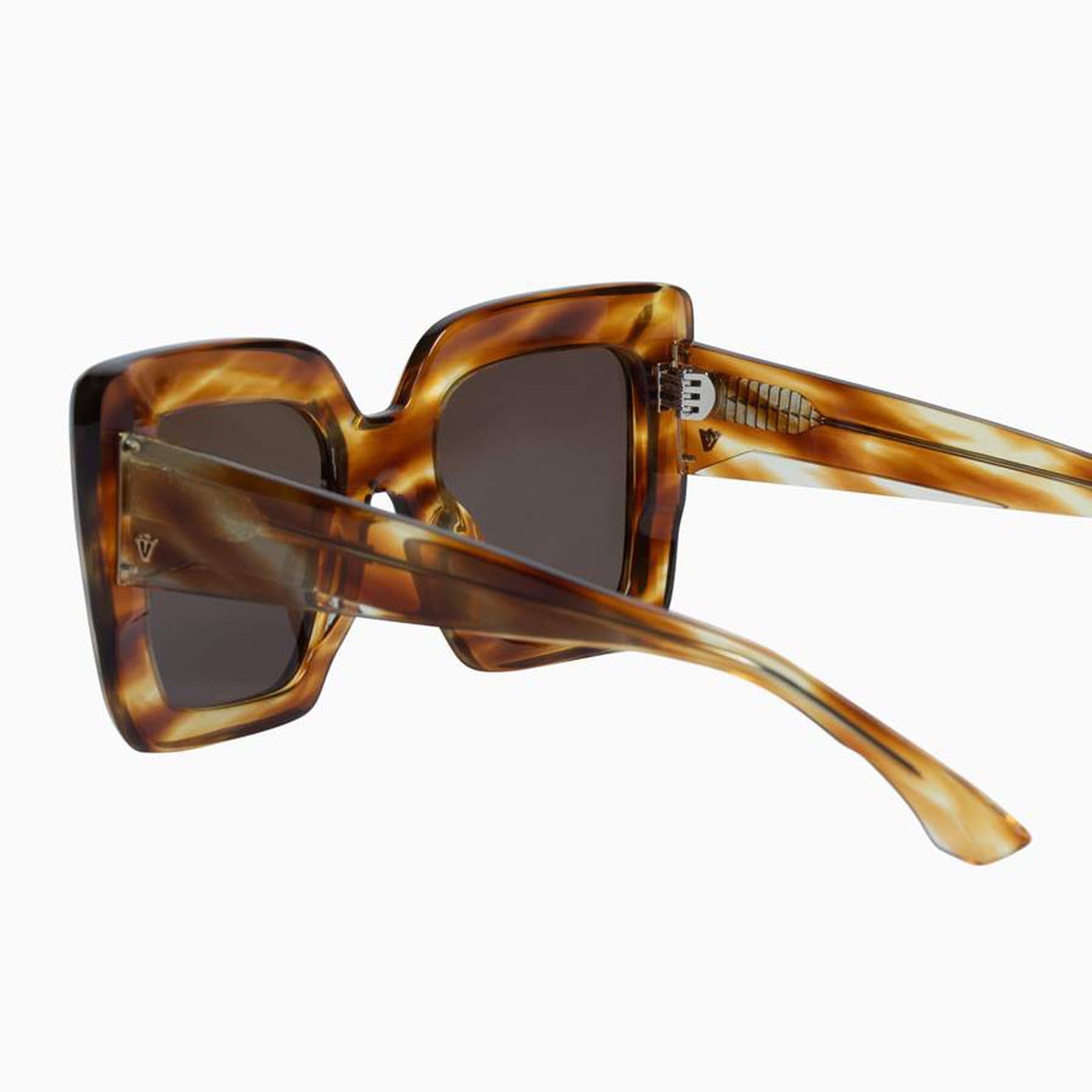Valley | Amour / Butterscotch Tort