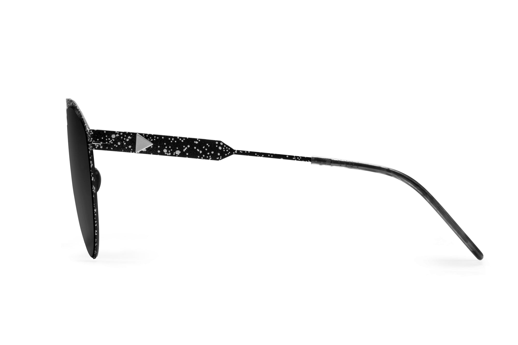 SO.YA Vav | Matte Black White Drops