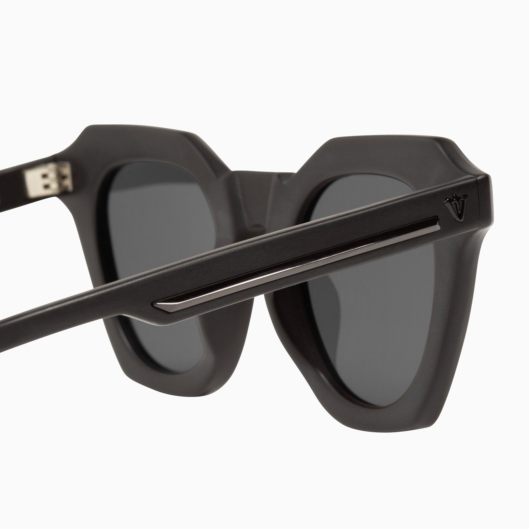 Valley | Gravestone / Matte Black w. Gloss Black Metal Trim - Black Lens