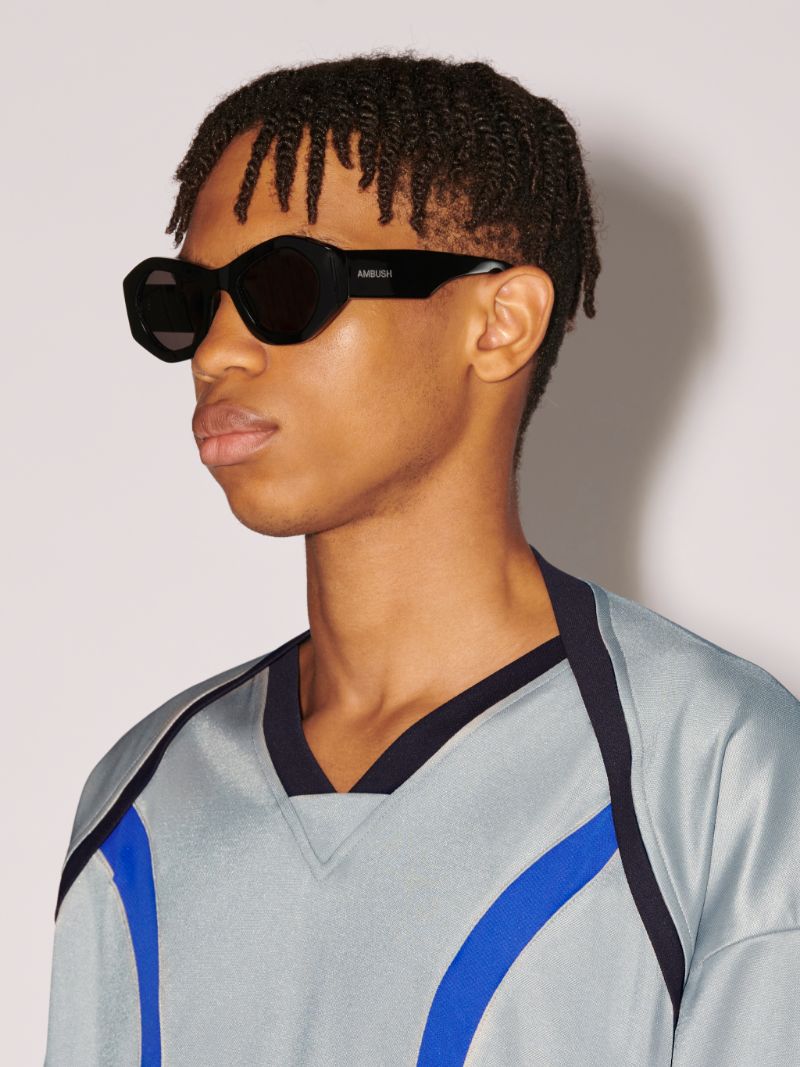 Ambush | Pryzma / Black